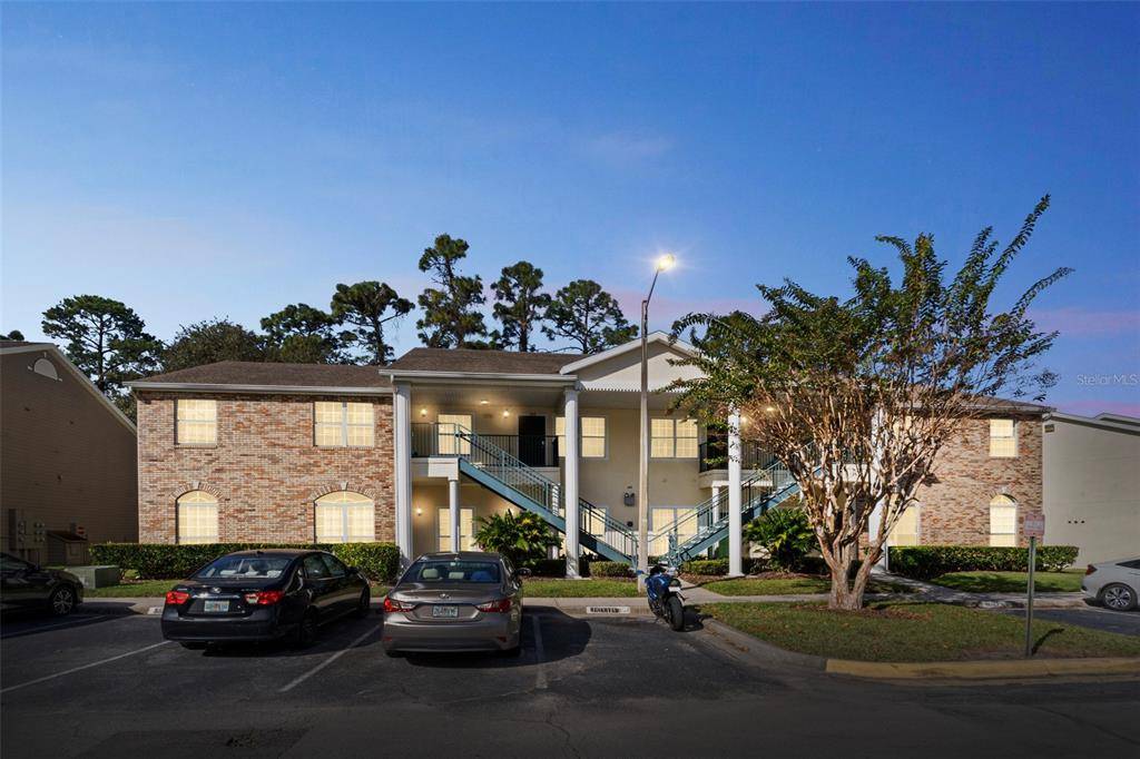 Oviedo, FL 32765,145 RESERVE CIR #205