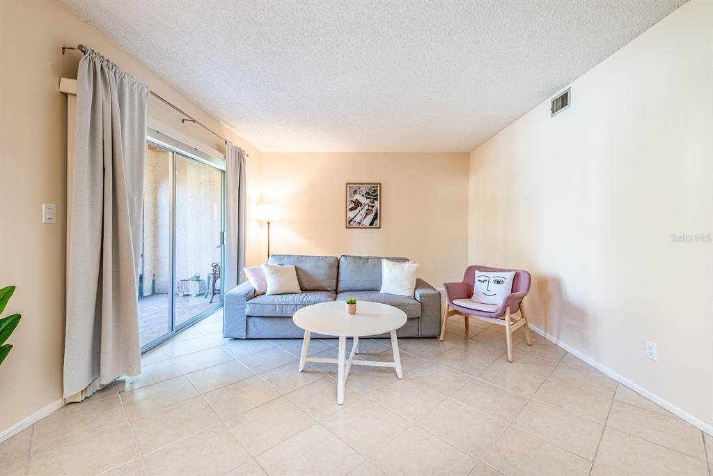 Altamonte Springs, FL 32701,200 MAITLAND AVE #211