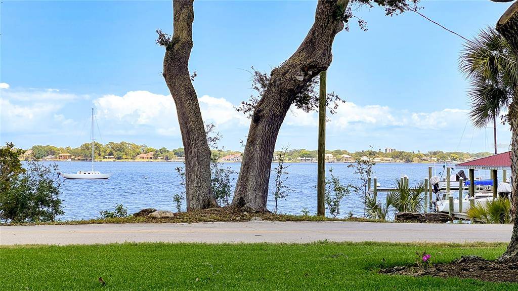 Rockledge, FL 32955,1025 ROCKLEDGE DR #102A