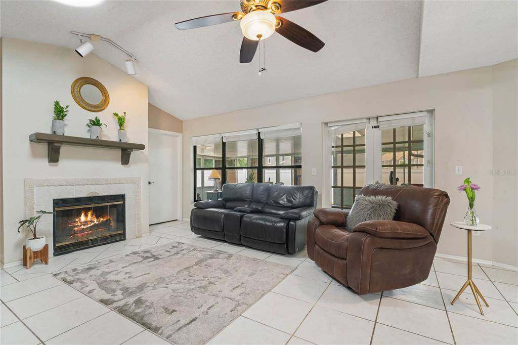 Winter Springs, FL 32708,612 SUMTER CT