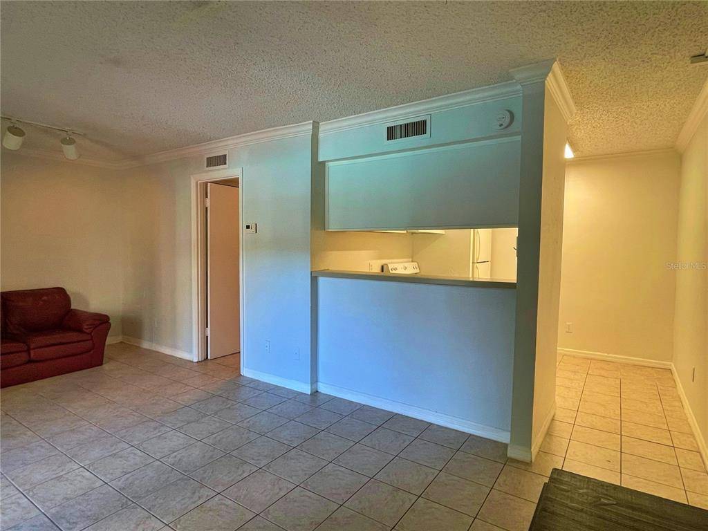 Altamonte Springs, FL 32714,455 WYMORE RD #102