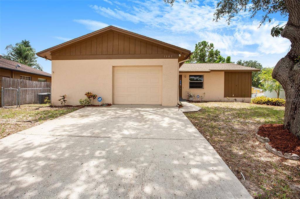 Tarpon Springs, FL 34689,1307 CROSSBOW LN