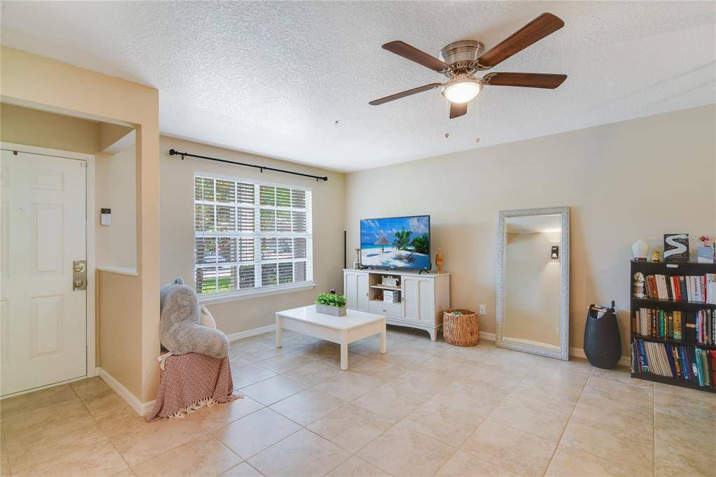 Oviedo, FL 32765,120 RESERVE CIR #112