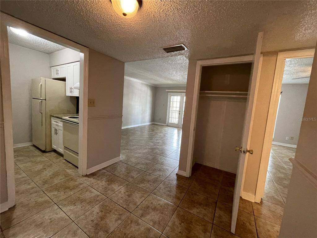 Altamonte Springs, FL 32714,395 WYMORE RD #201