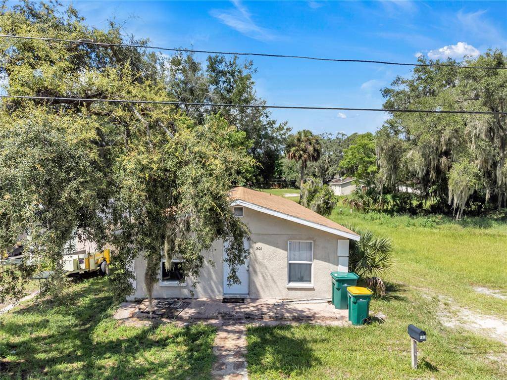 Eustis, FL 32726,1601 BATES AVE