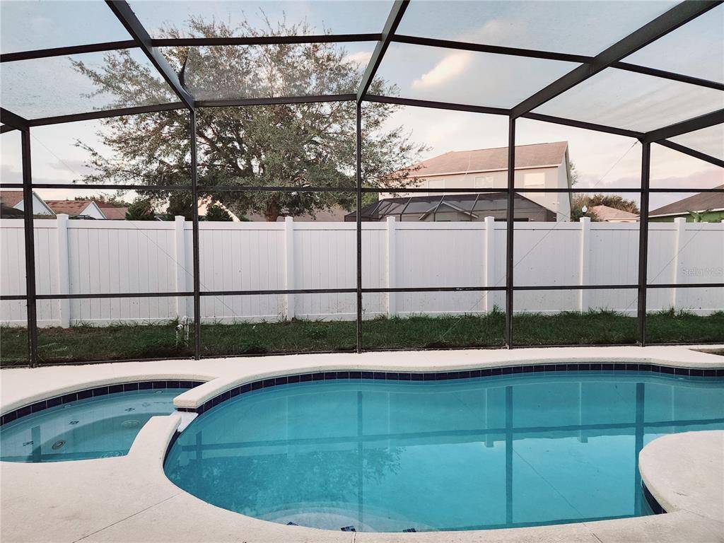 Davenport, FL 33837,914 KNOLLWOOD DR