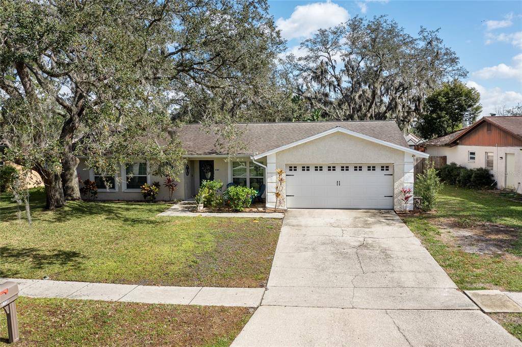 Valrico, FL 33596,3720 SAND PEBBLE DR