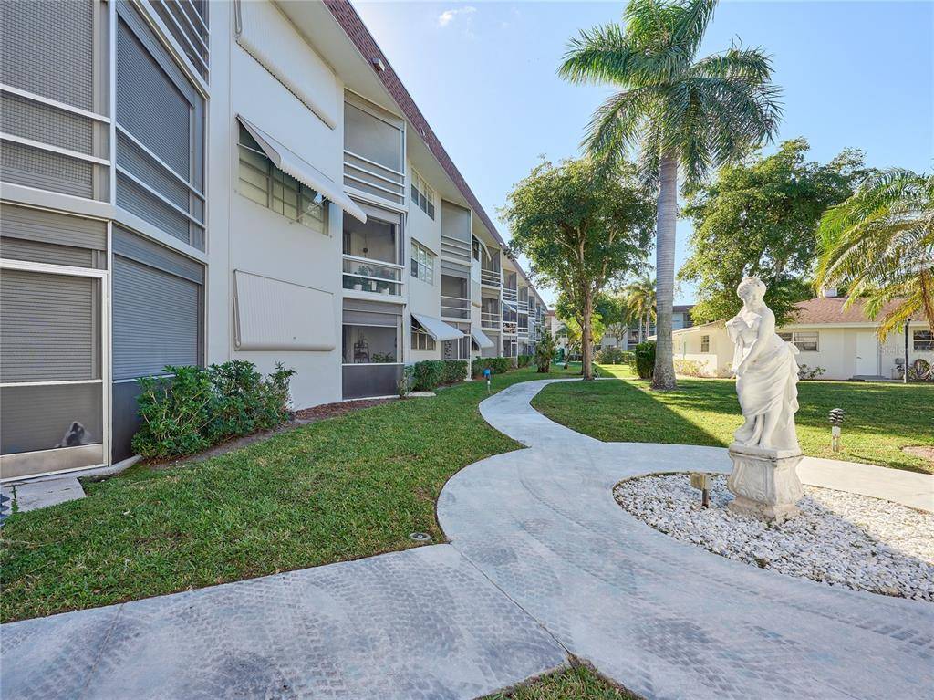 Deerfield Beach, FL 33441,400 SE 10TH ST #310