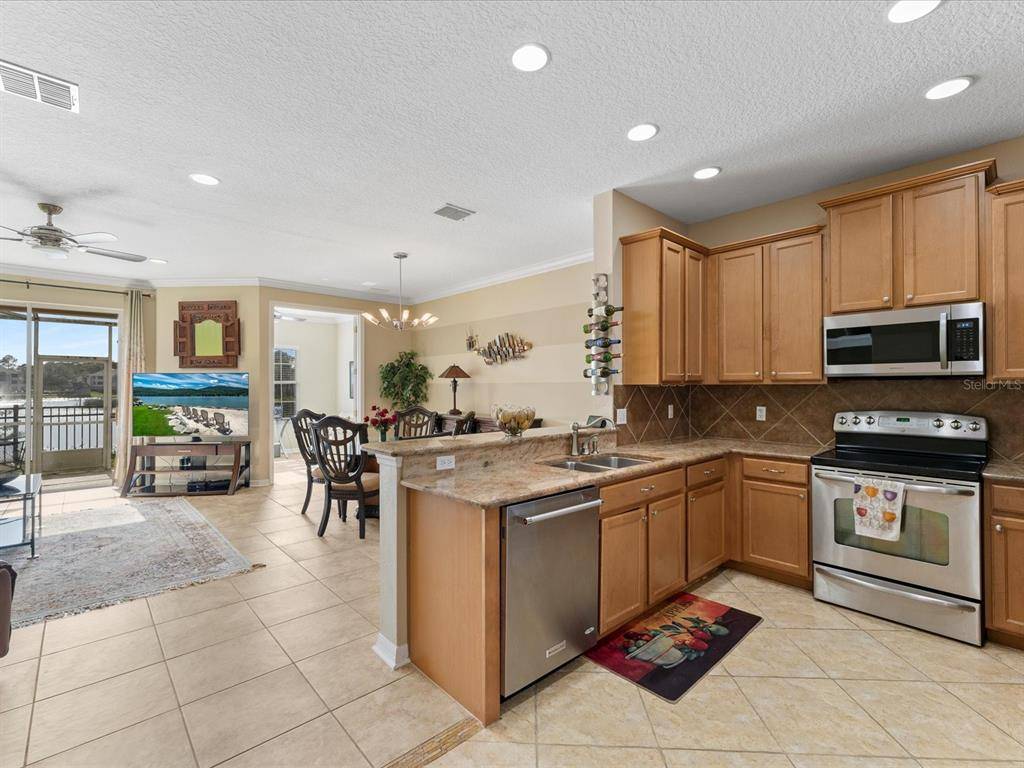 Oviedo, FL 32765,2804 OAKVILLE PL