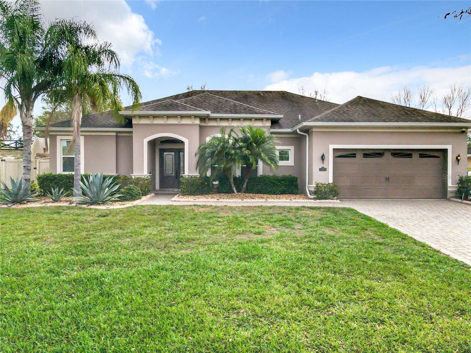 Groveland, FL 34736,452 SAUVIGNON WAY