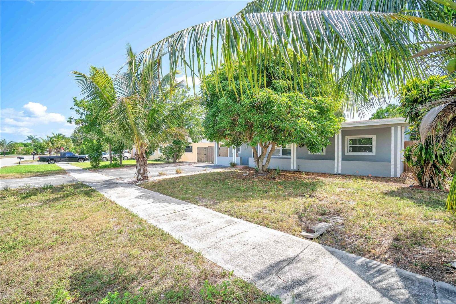 Deerfield Beach, FL 33441,640 SW 10TH CT