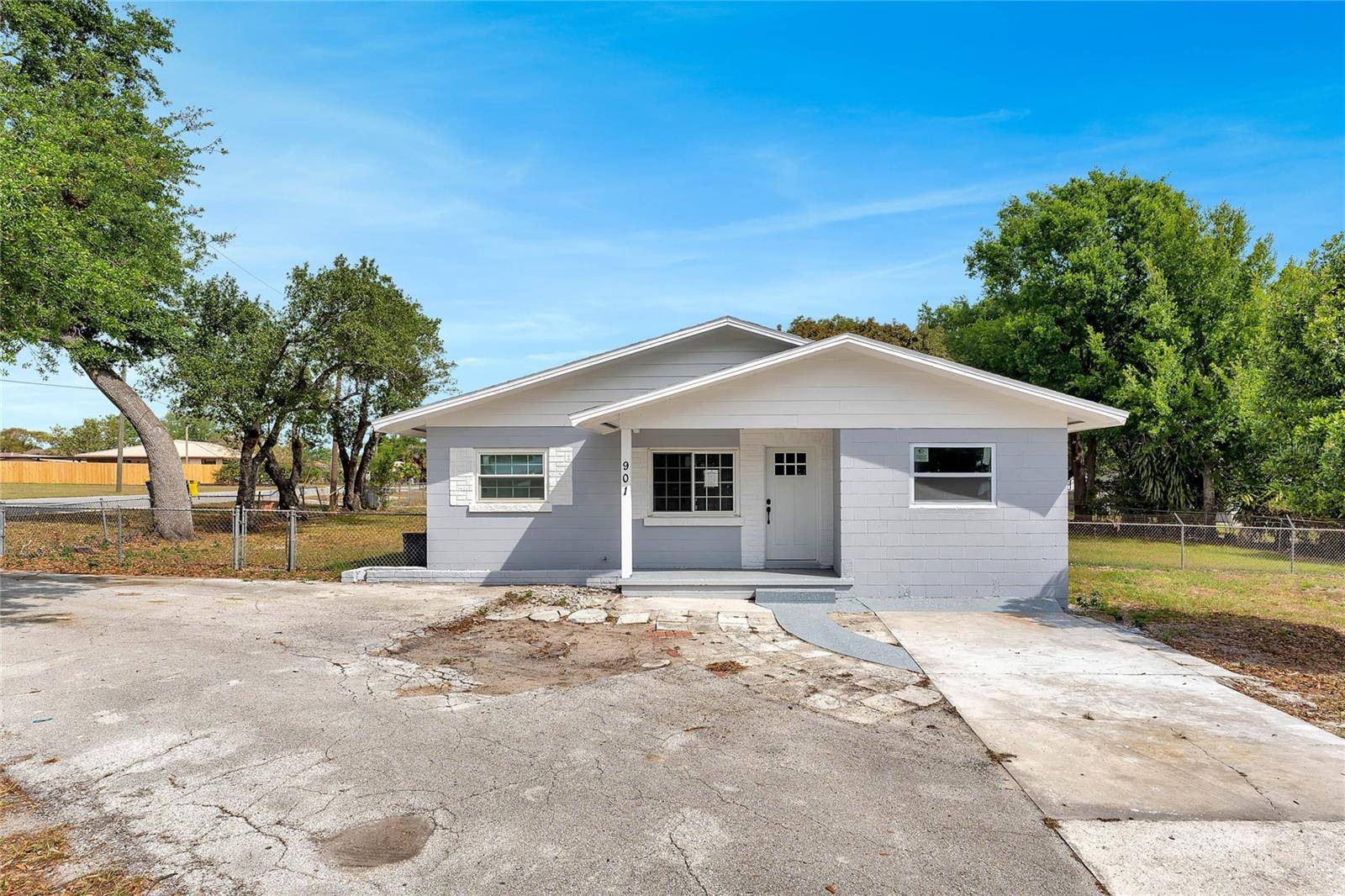Eagle Lake, FL 33839,901 E EAGLE AVE