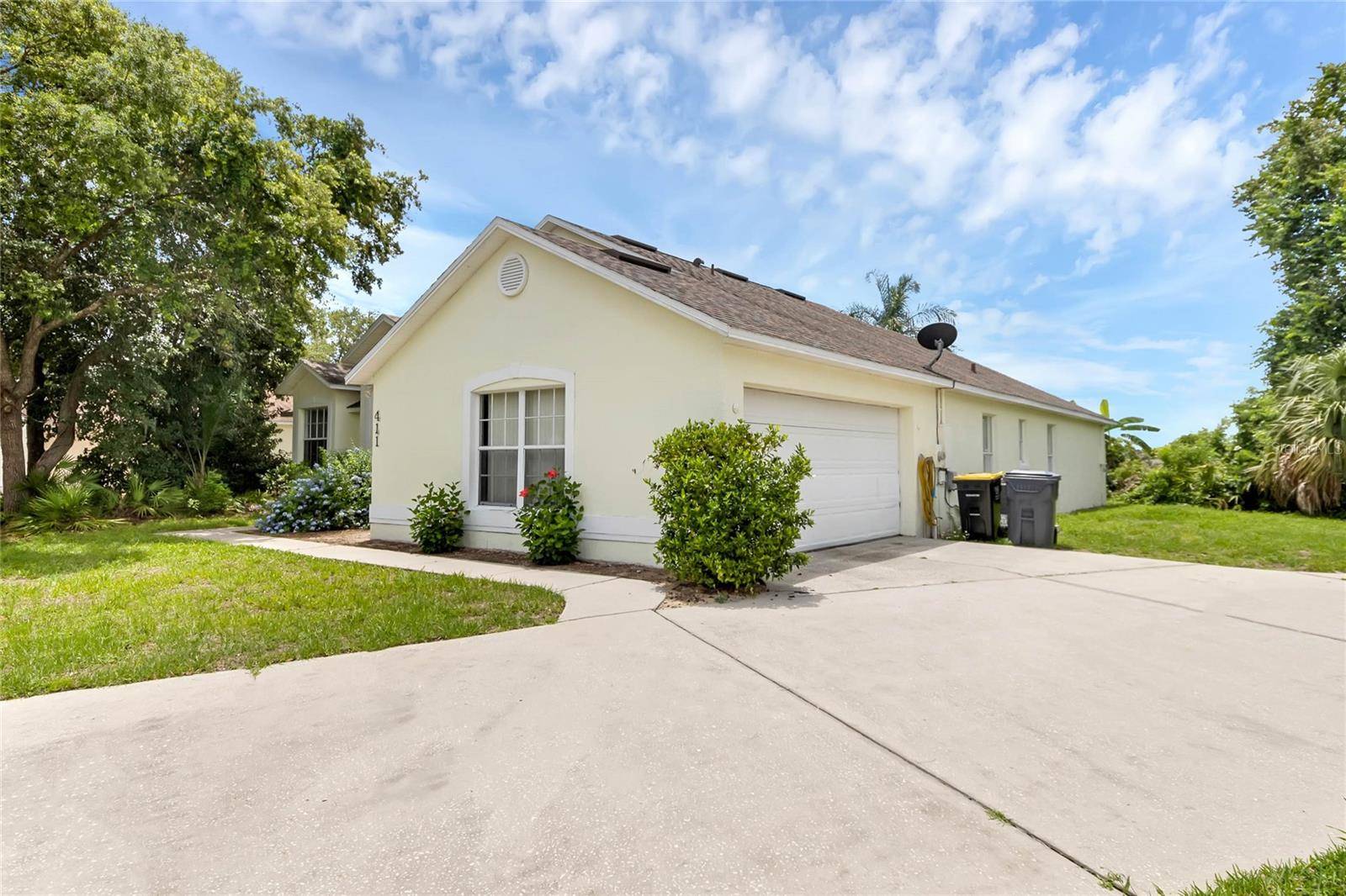 Davenport, FL 33837,411 OAKPOINT CIR