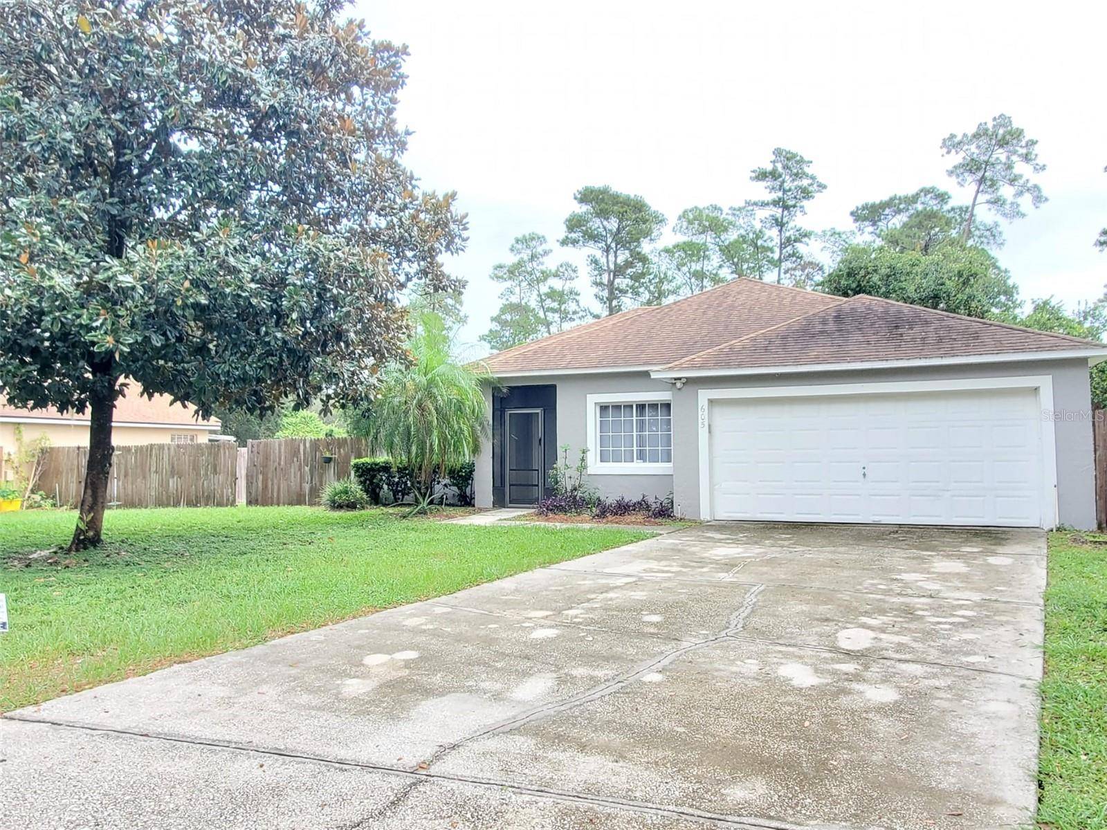 Davenport, FL 33837,605 OAKPOINT CIR