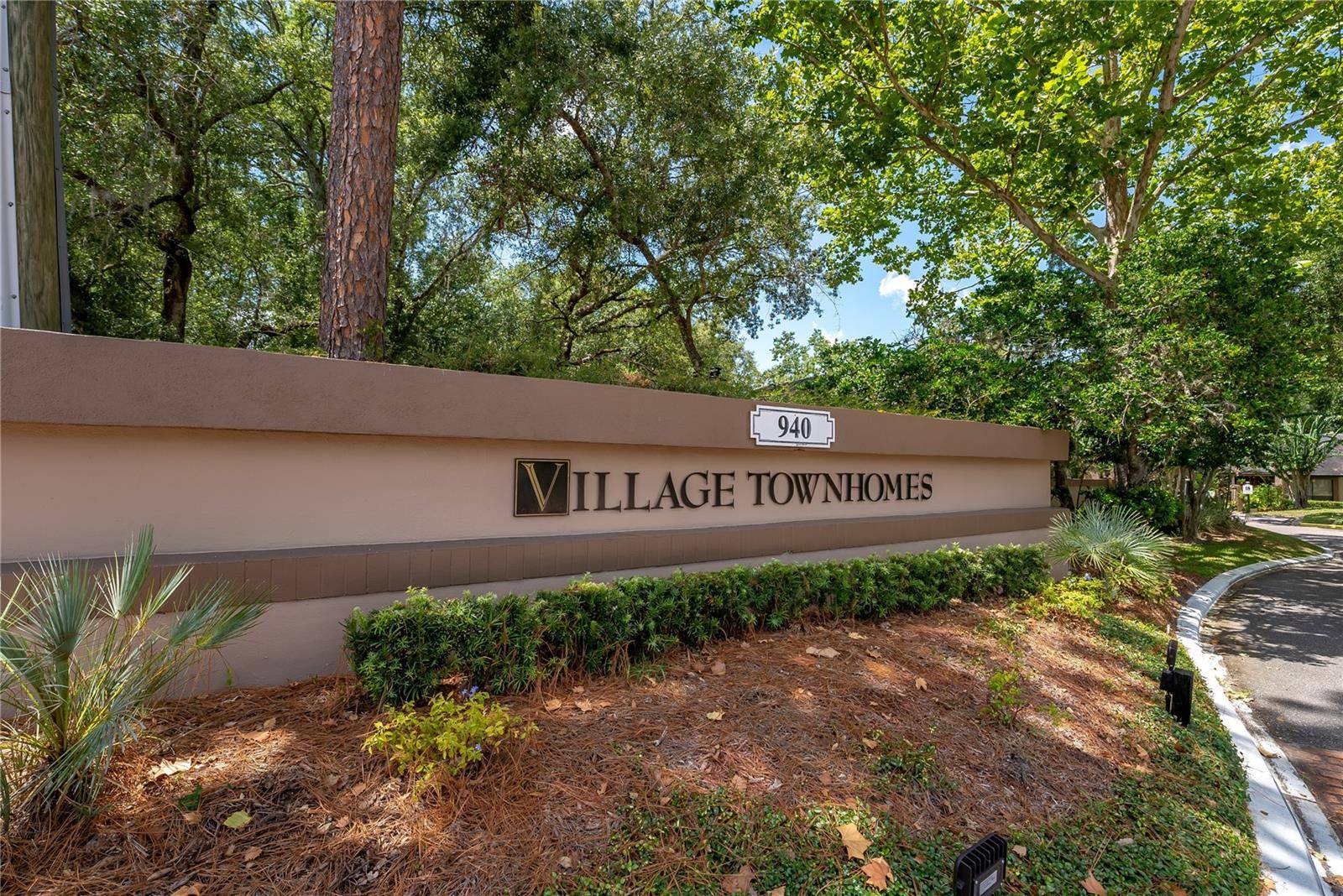 Altamonte Springs, FL 32714,940 DOUGLAS AVE #184