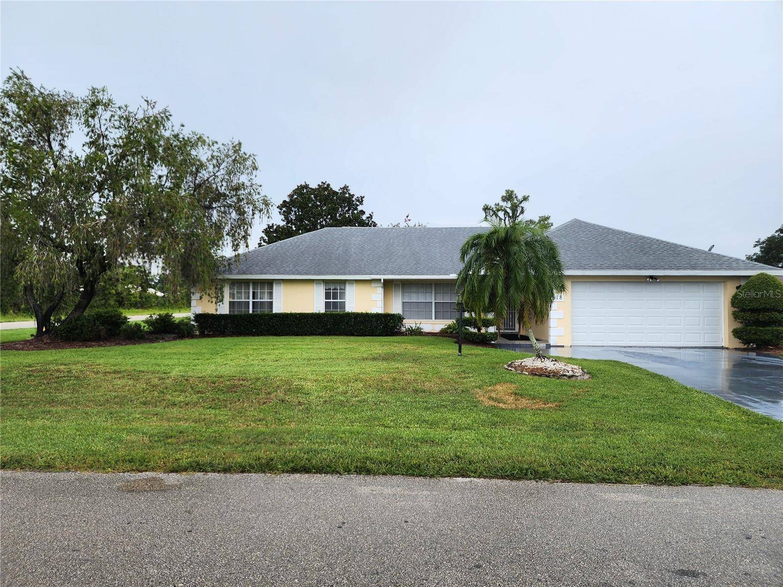 Sebring, FL 33875,618 MAC LN