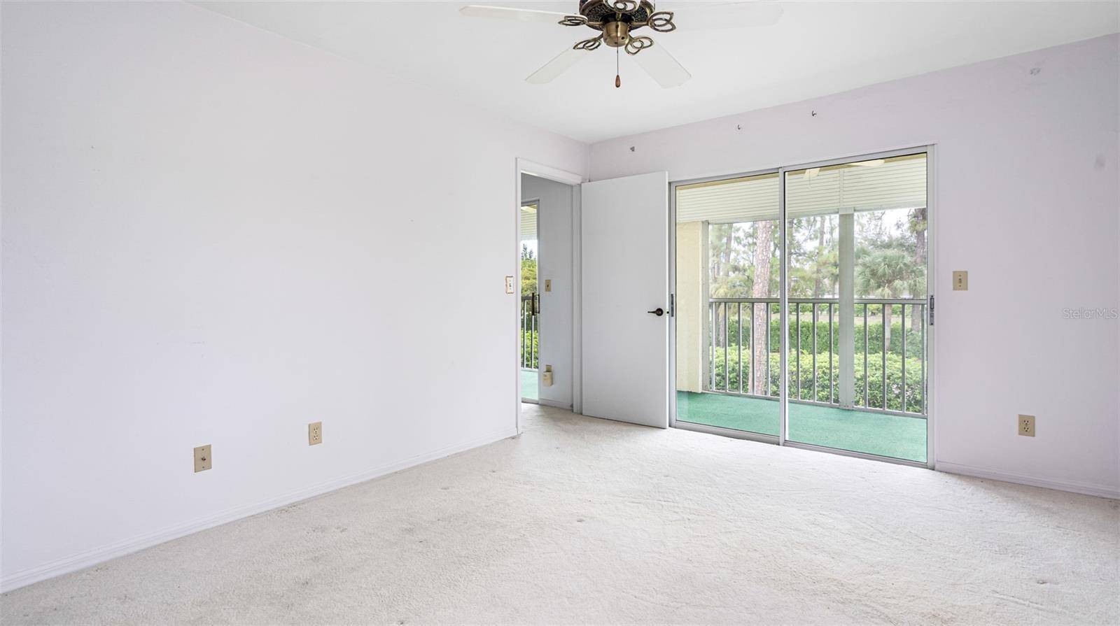 Naples, FL 34112,2574 KINGS LAKE BLVD #4-204