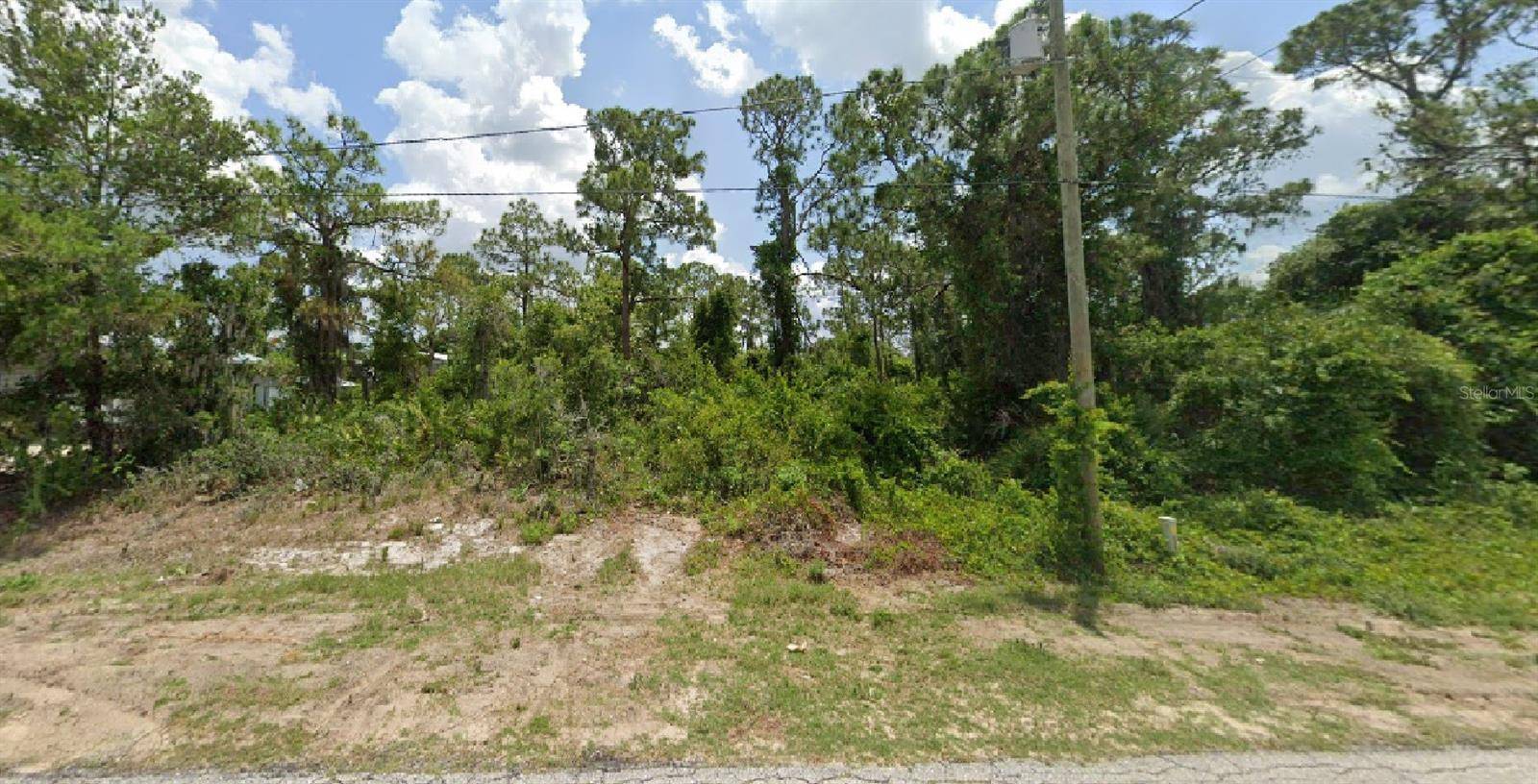 Sebring, FL 33875,5520 N HUCKLEBERRY LAKE DR