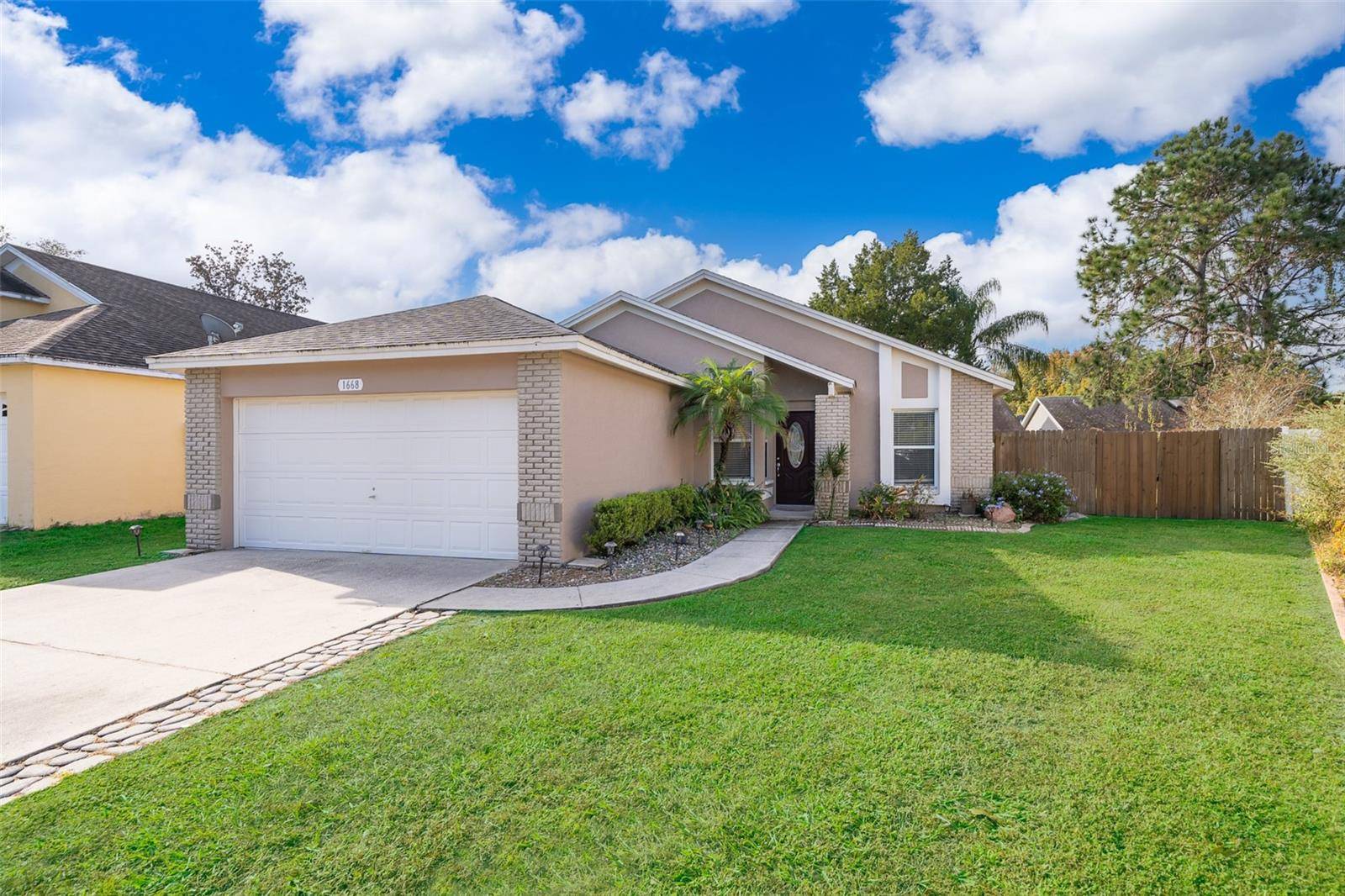 Oviedo, FL 32765,1668 SAND KEY CIR