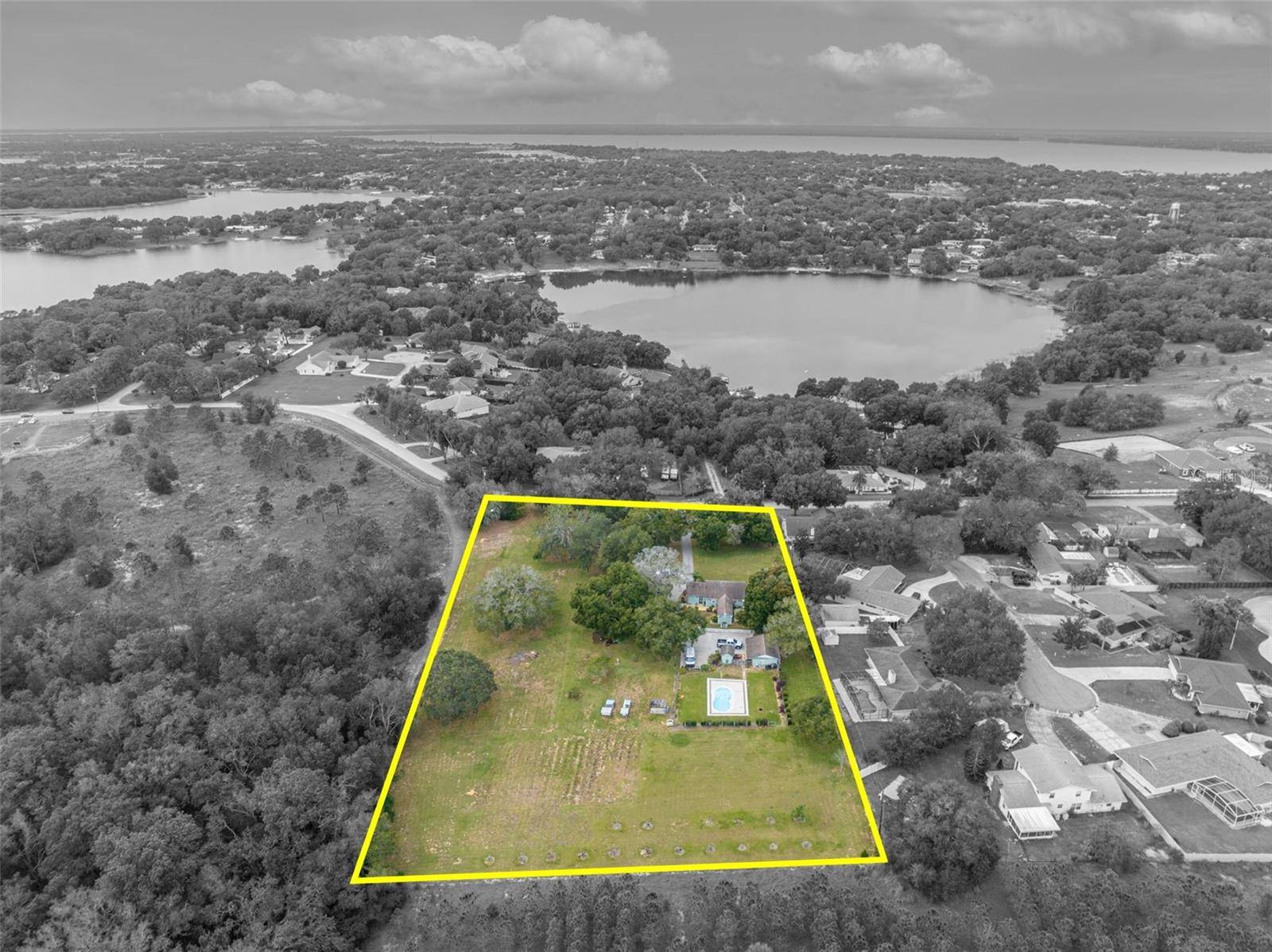 Eustis, FL 32726,1211 COUNTRY CLUB RD