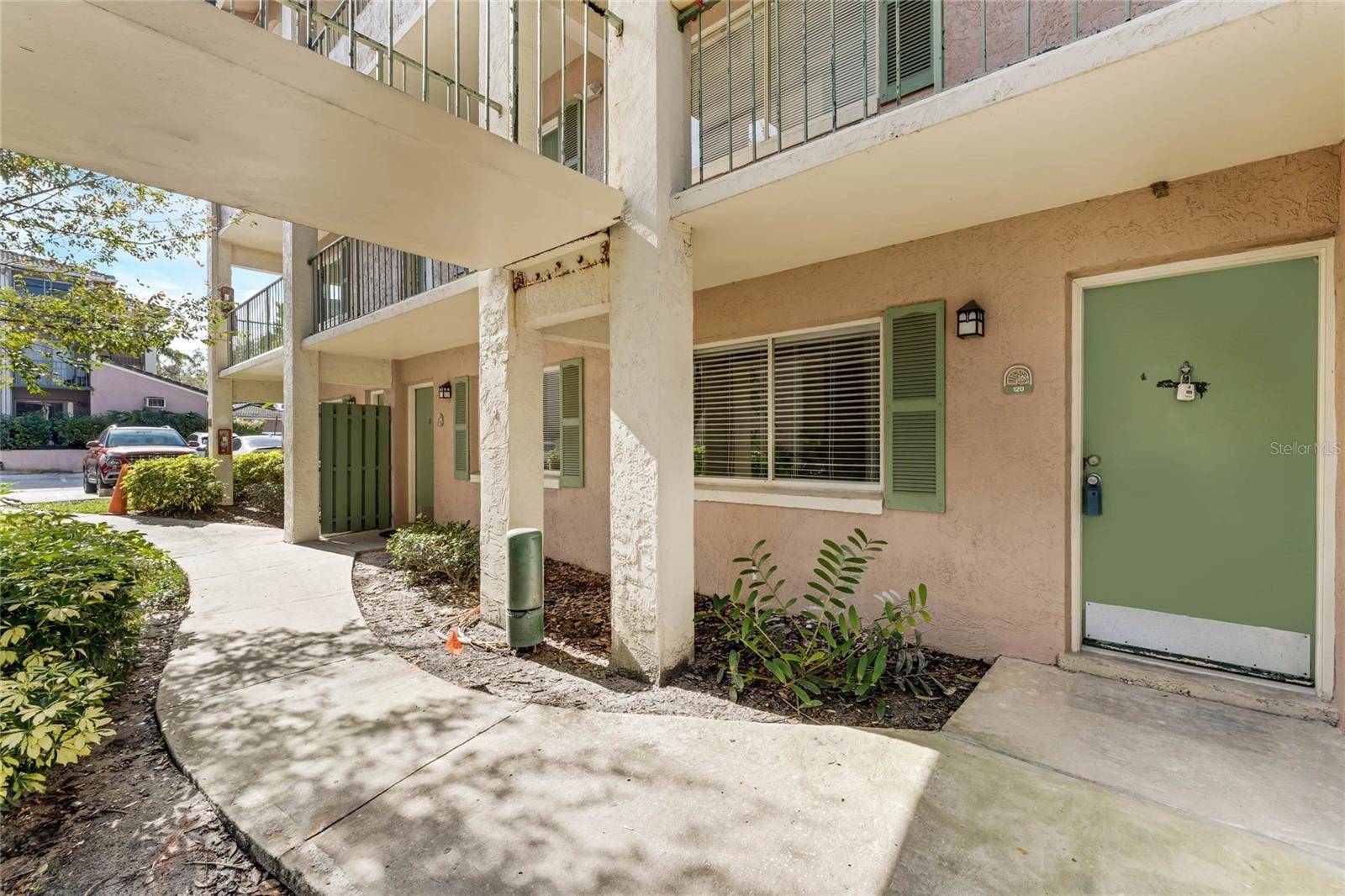 Altamonte Springs, FL 32701,109 OYSTER BAY CIR #120