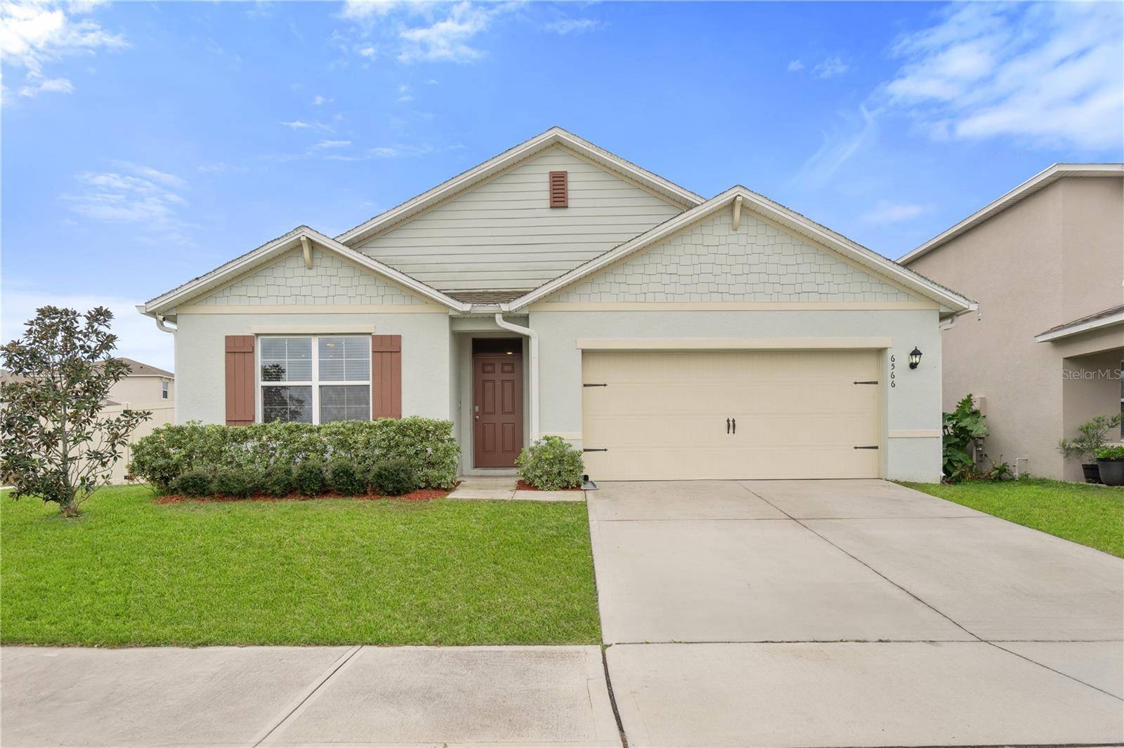 Mount Dora, FL 32757,6566 CORAL BERRY DR