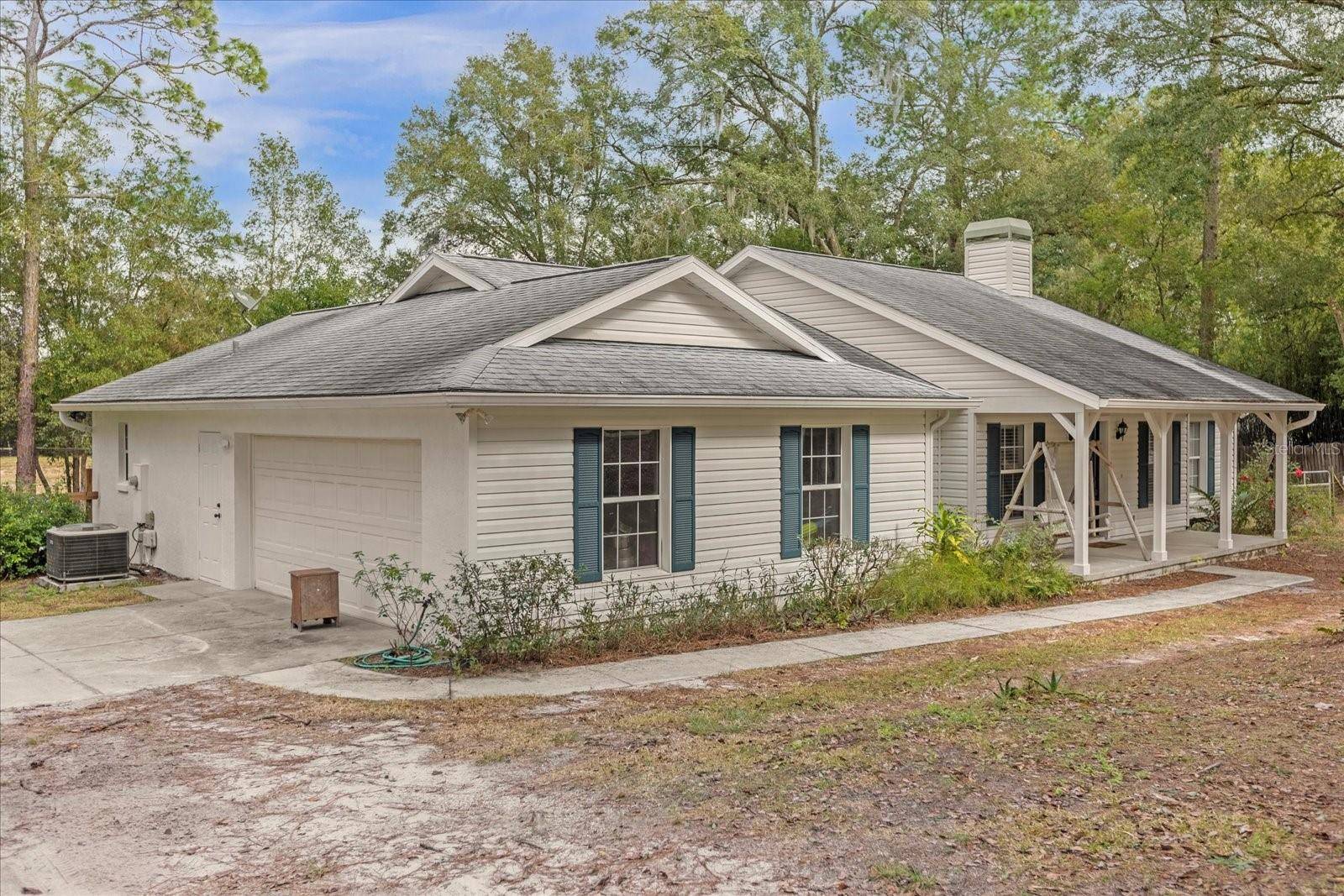 Sorrento, FL 32776,23917 OAK TREE DR