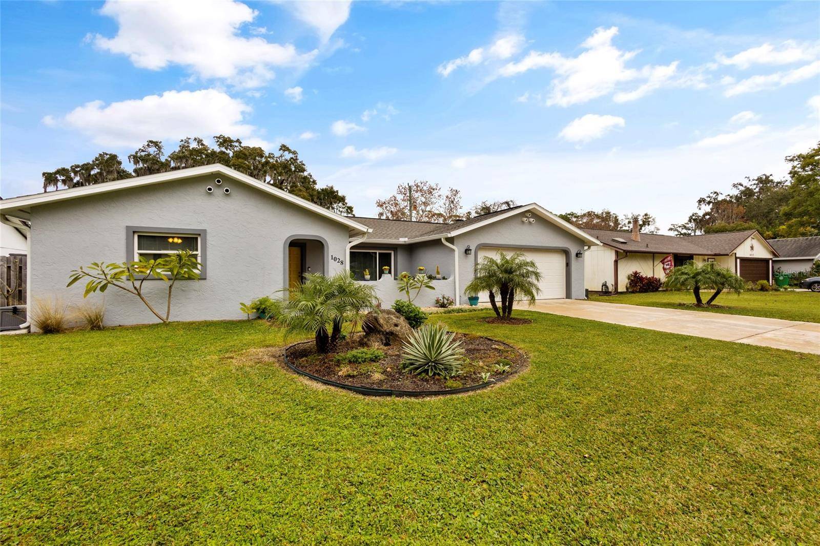 Holly Hill, FL 32117,1028 W INDIAN OAKS