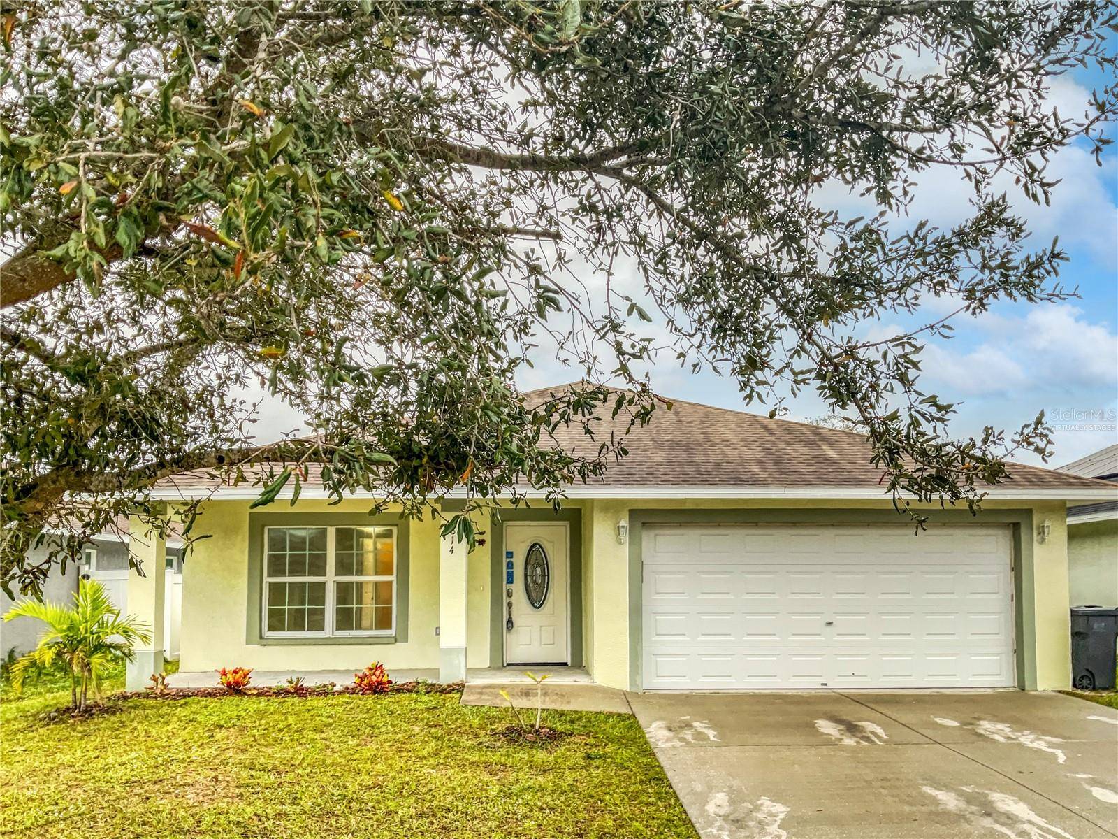 Ruskin, FL 33570,1814 PEACEFUL PALM ST