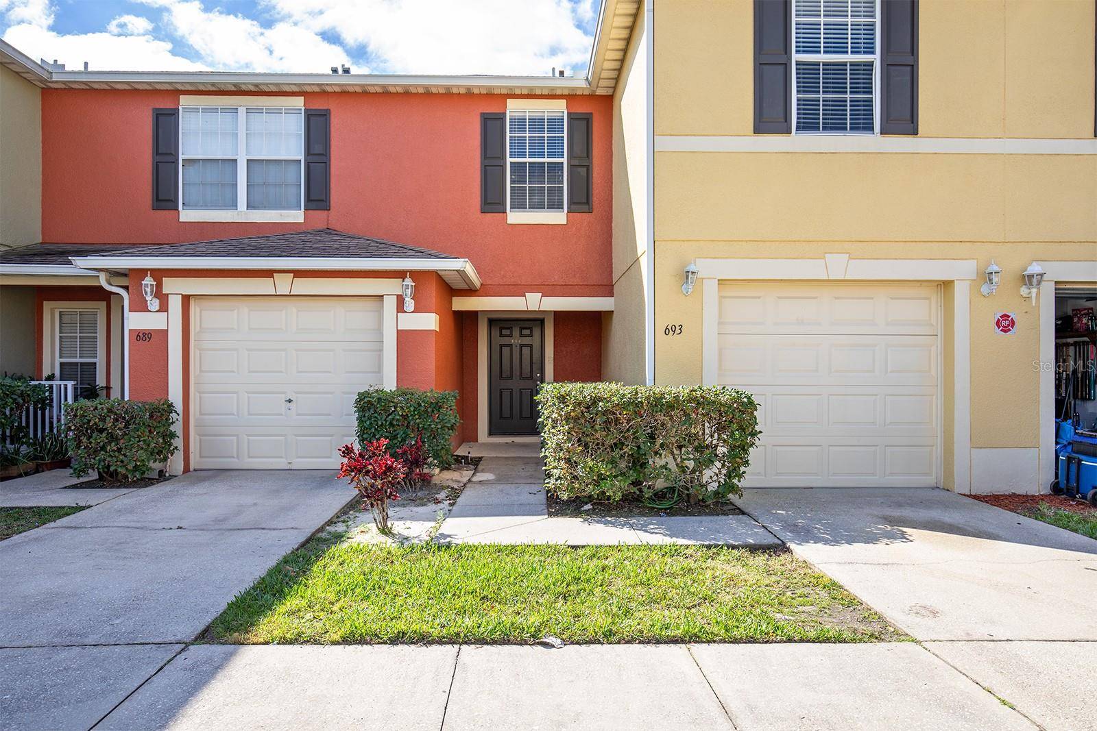 Orlando, FL 32824,693 CRESTING OAK CIR #109