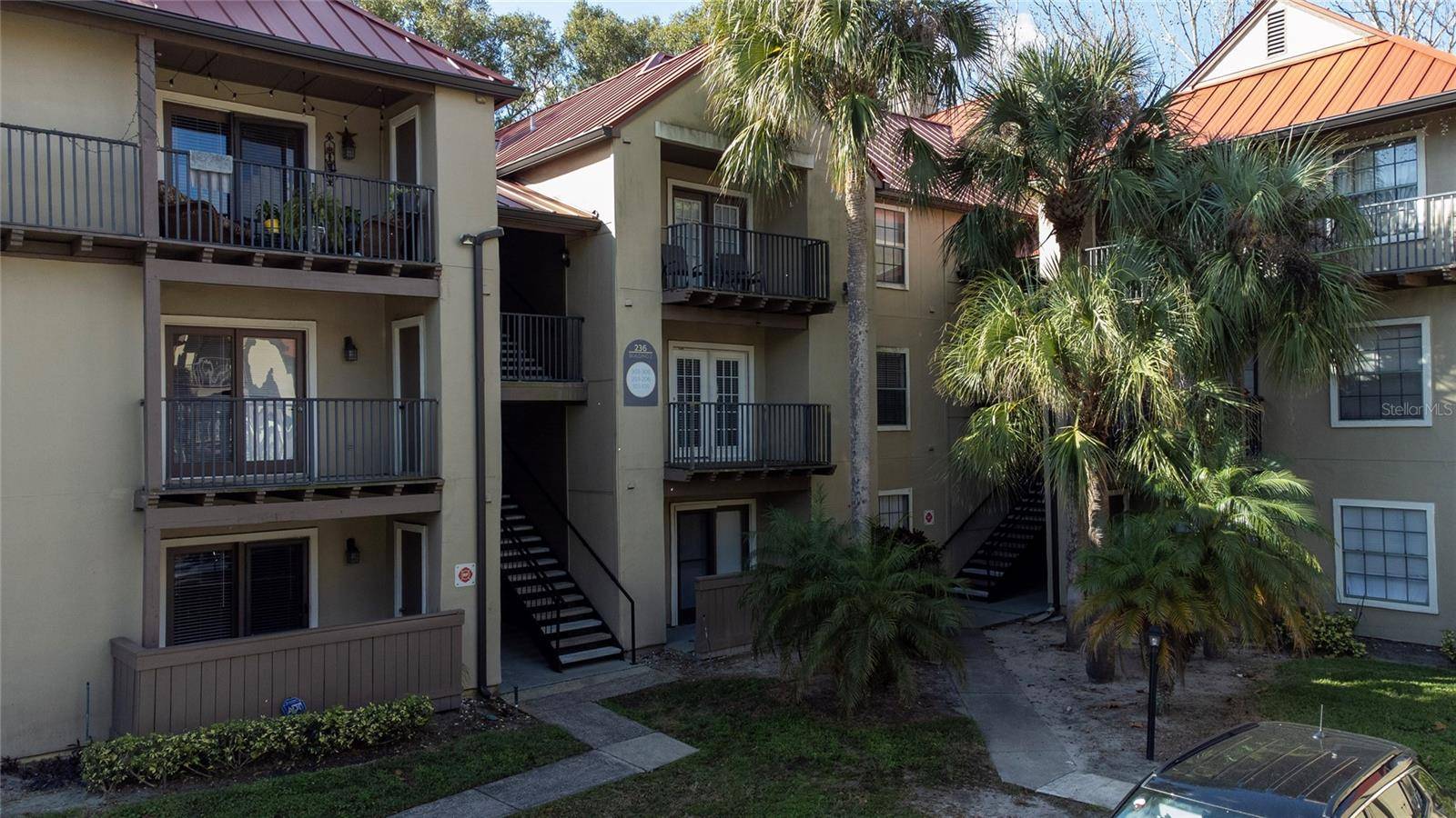 Altamonte Springs, FL 32714,236 AFTON SQ #304