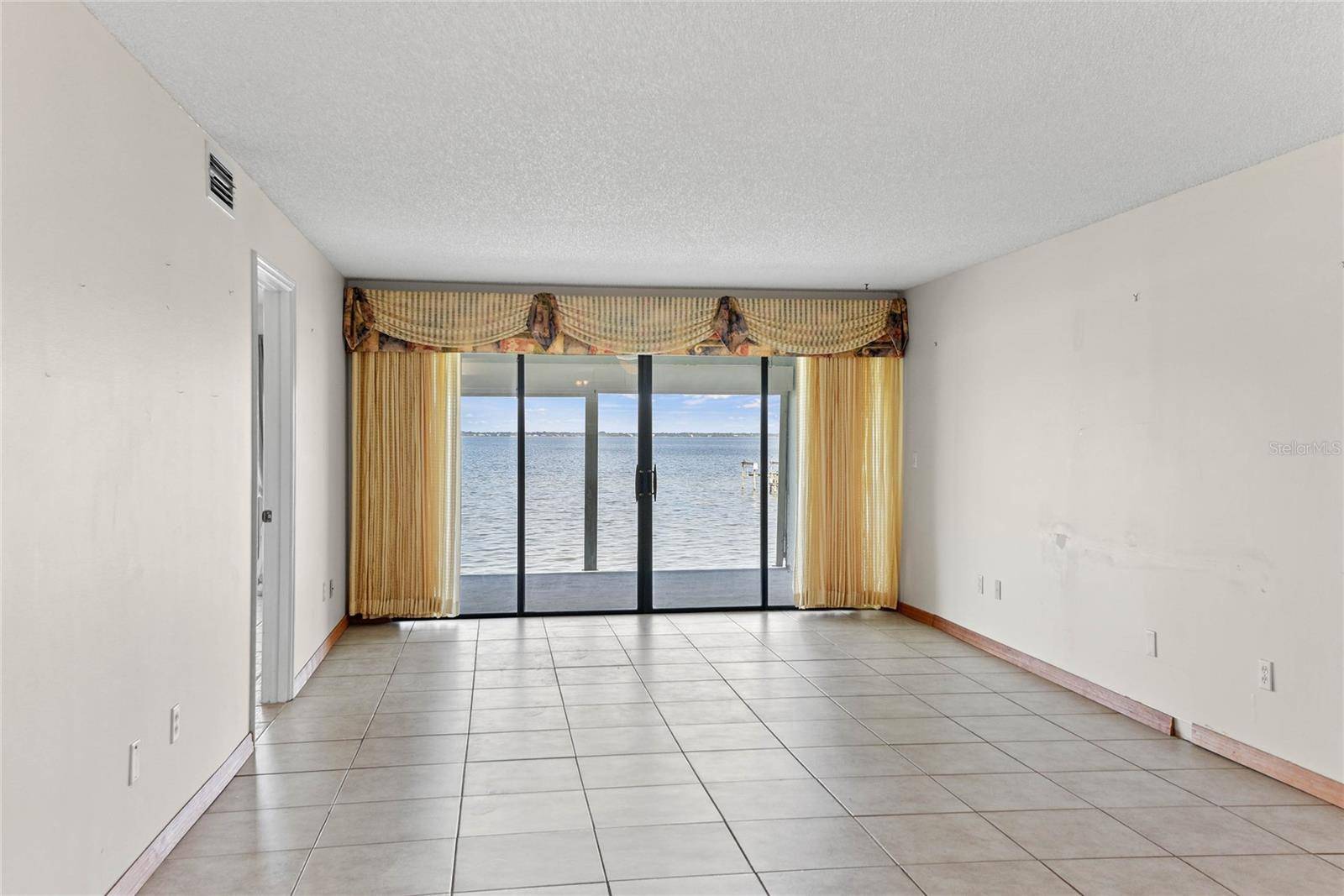 Cocoa Beach, FL 32931,2850 S ATLANTIC AVE #203