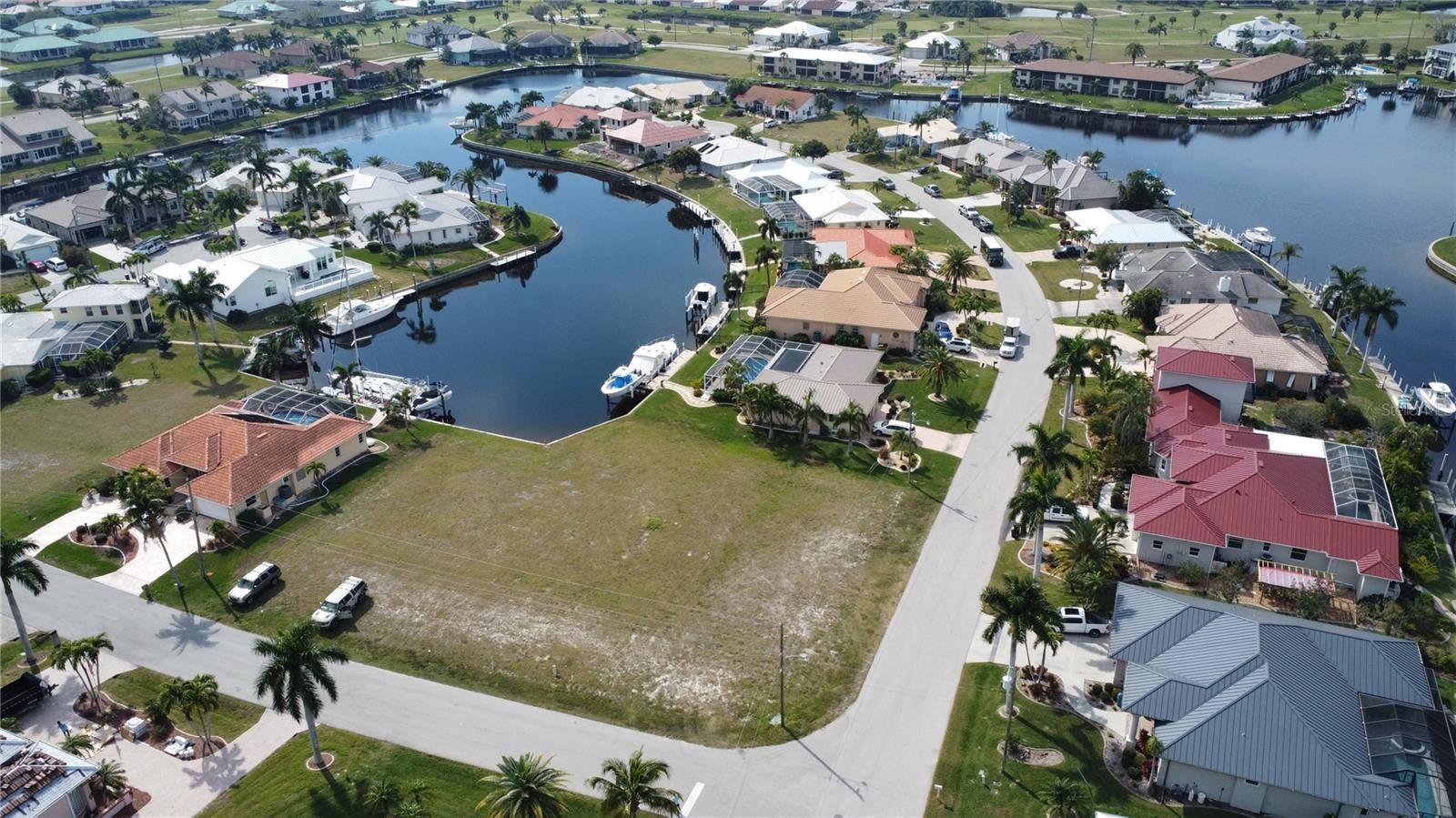 Punta Gorda, FL 33950,1431 KINGLET DR