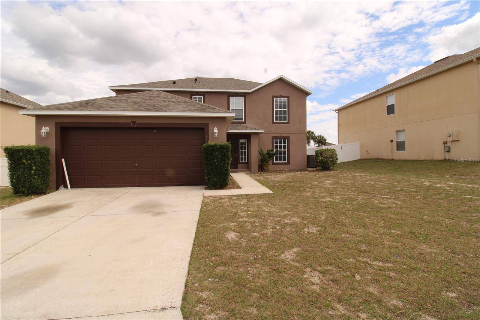 Winter Haven, FL 33881,5764 ROYAL HILLS CIR