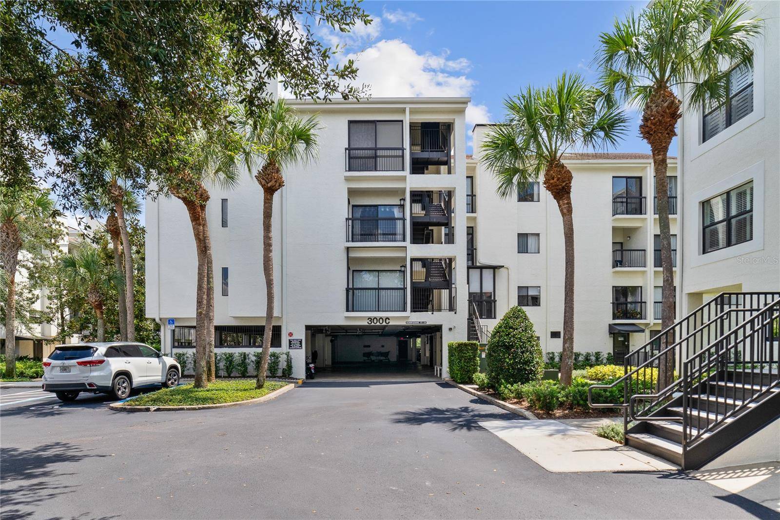 Winter Park, FL 32789,300 CAROLINA AVE #201