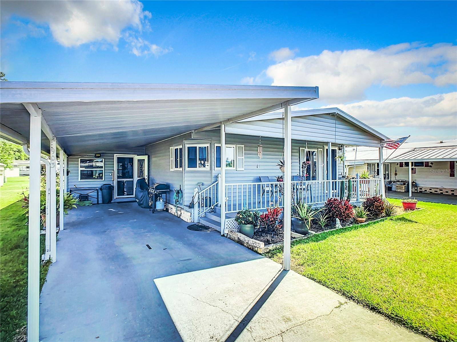 Osteen, FL 32764,903 BLUE HERON BLVD