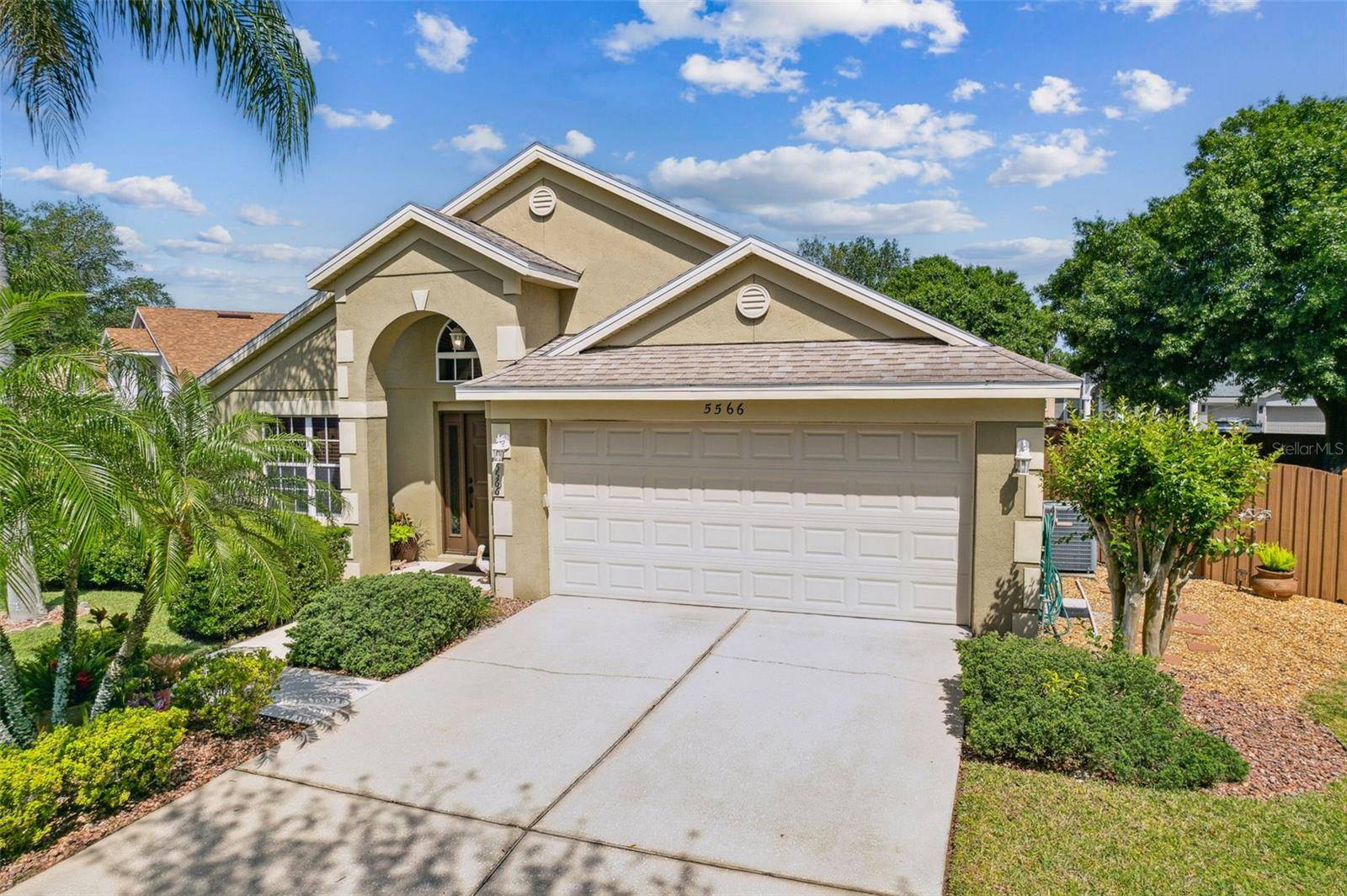 Oviedo, FL 32765,5566 CANTEEN CT