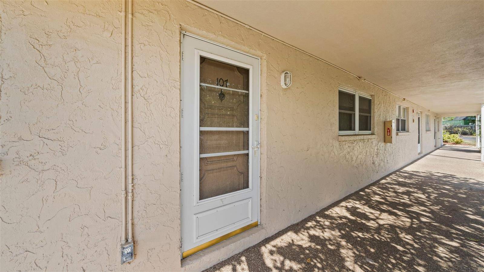 Saint Petersburg, FL 33708,9950 62ND TER N #107