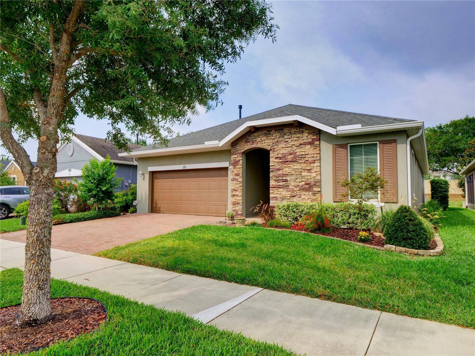 Groveland, FL 34736,251 SILVER MAPLE RD