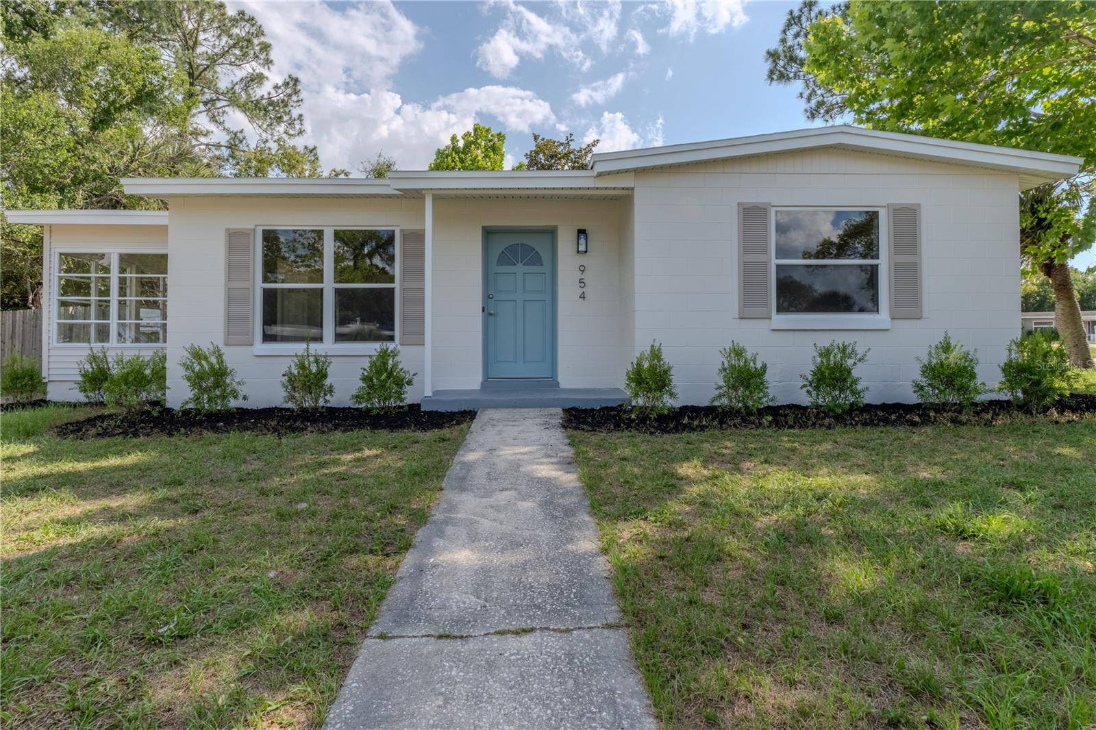 Deltona, FL 32725,954 VIVIAN TER