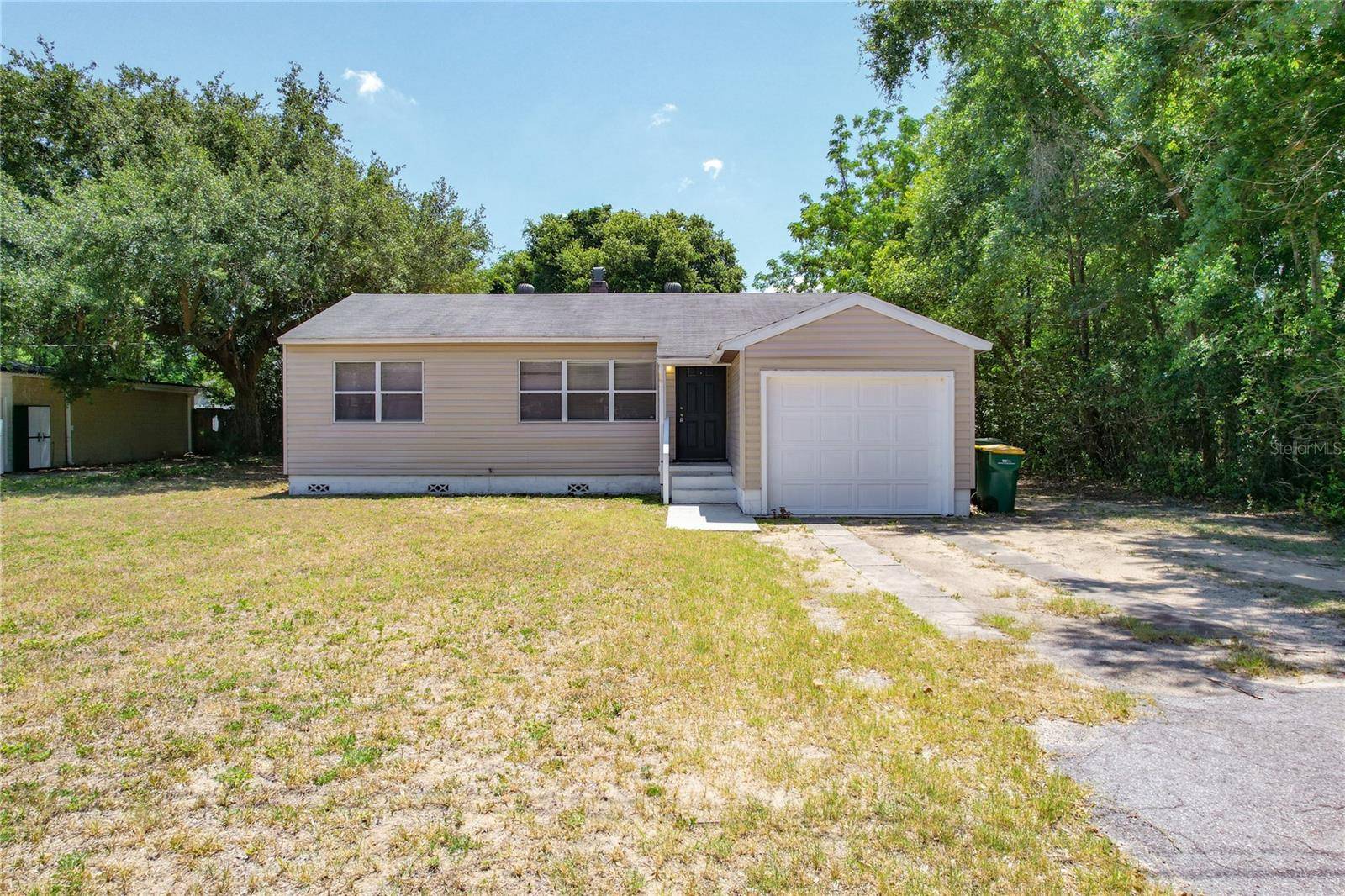 Eustis, FL 32726,1311 MONTEREY DR