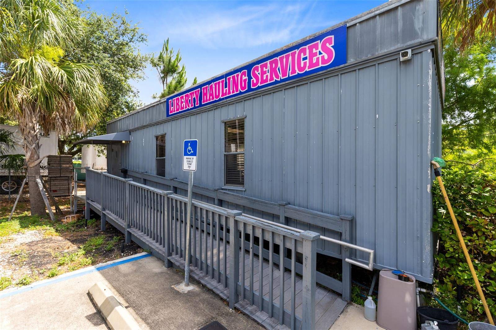 Apopka, FL 32703,2585 JMT INDUSTRIAL DR
