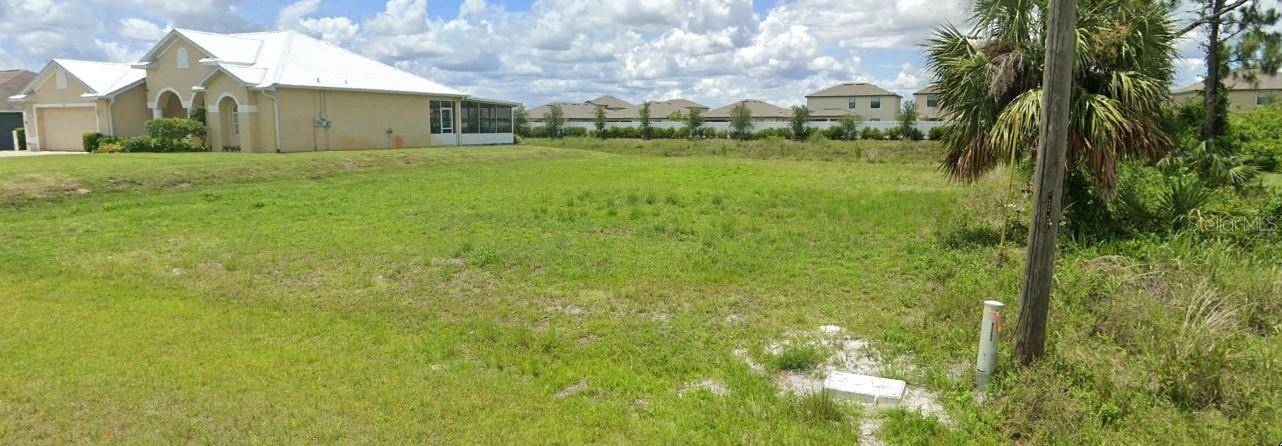 Fort Myers, FL 33905,3836 HYDE PARK DR