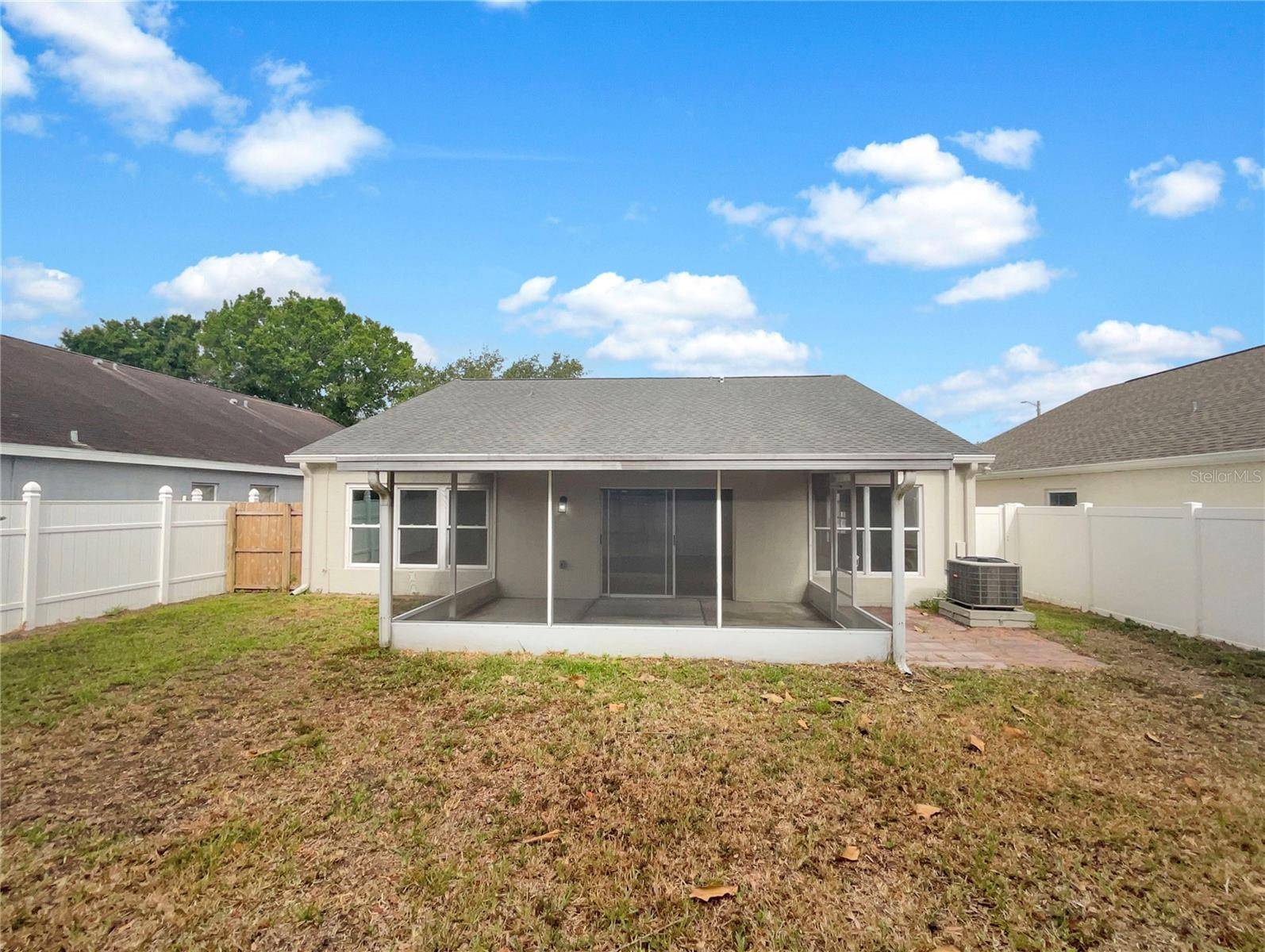 Lutz, FL 33558,18129 LEAFWOOD CIR