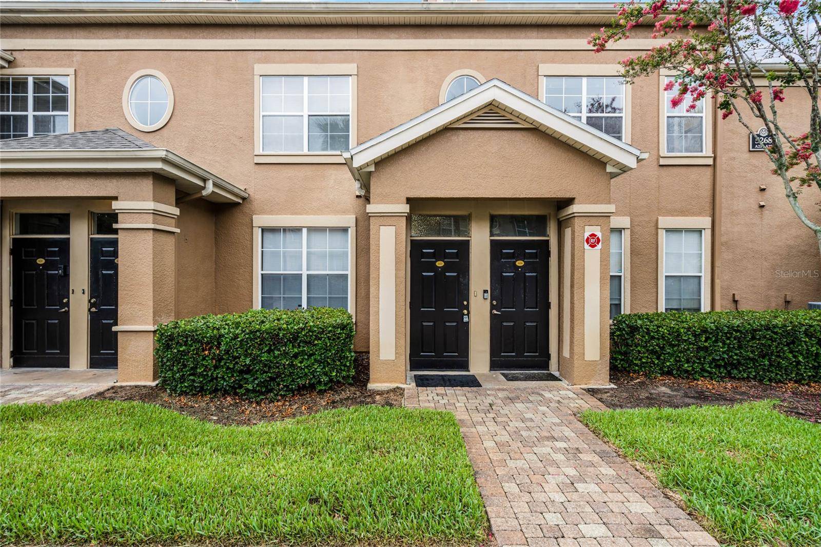 Orlando, FL 32839,5268 WELLINGTON PARK CIR #23