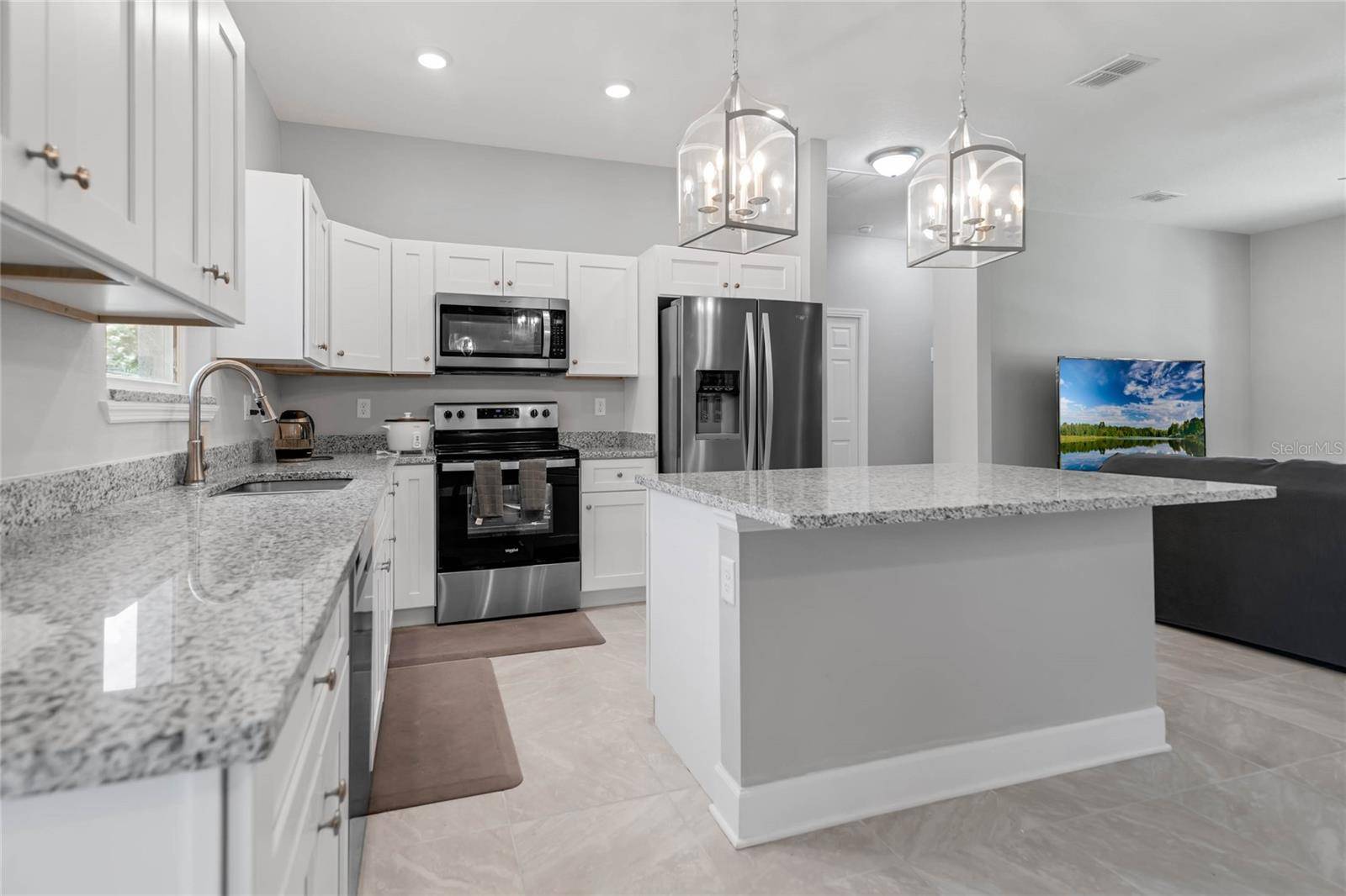 New Smyrna Beach, FL 32168,370 ROUTH AVE