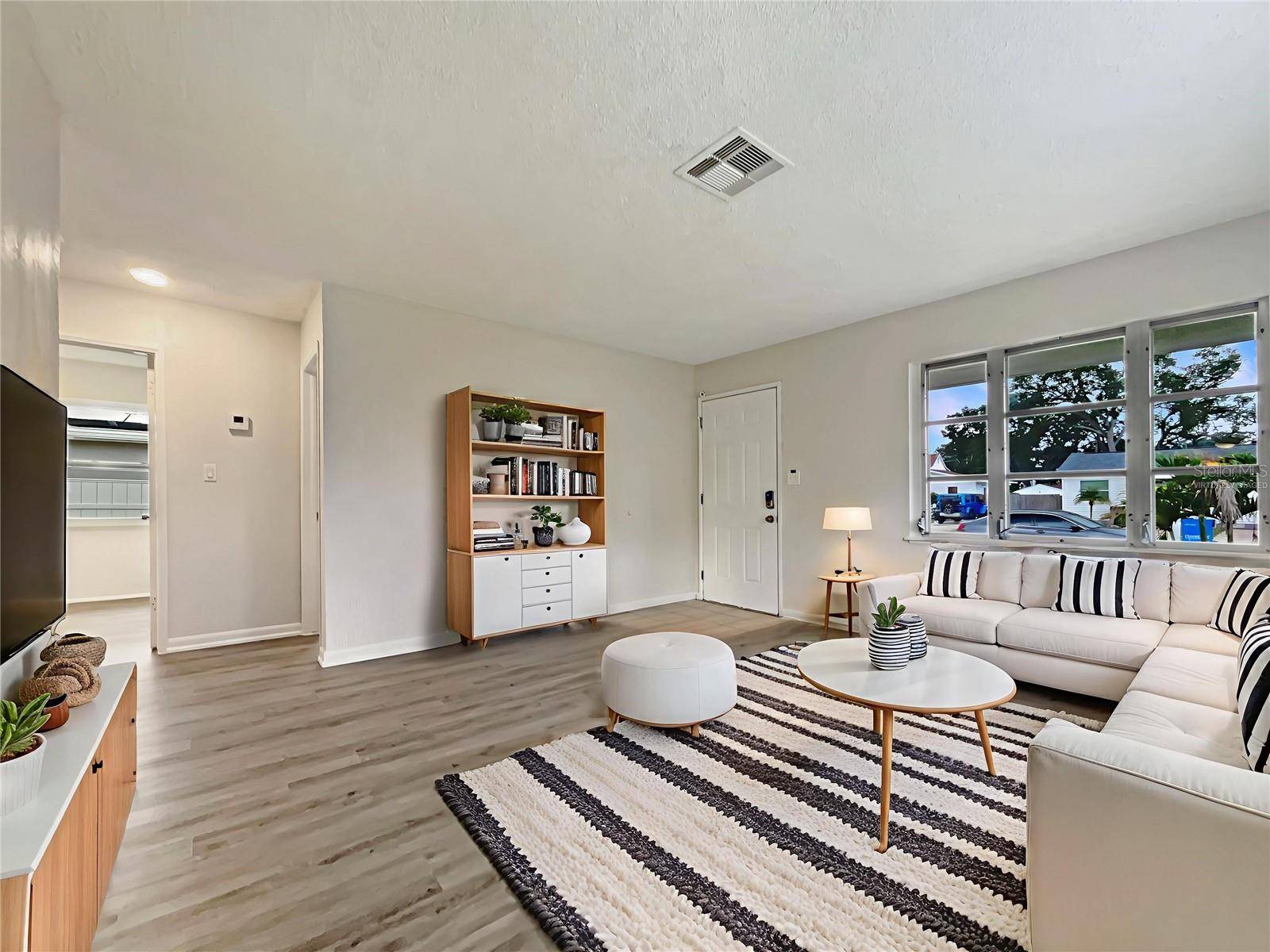 St Petersburg, FL 33703,548 47TH AVE N