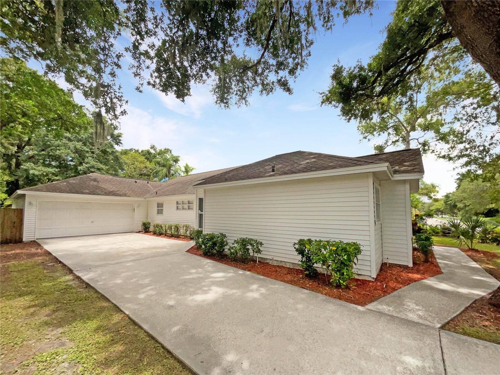 Lutz, FL 33549,18136 SWAN LAKE DR