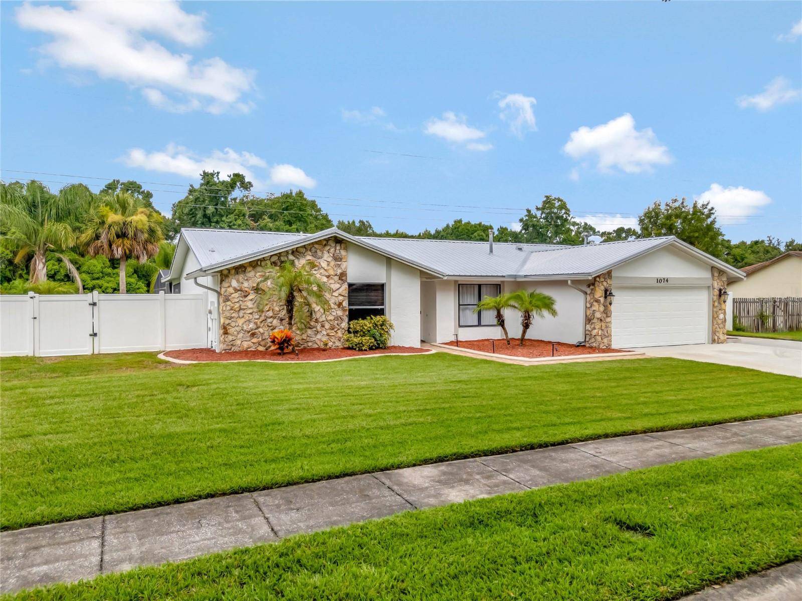 Casselberry, FL 32707,1074 NODDING PINES WAY