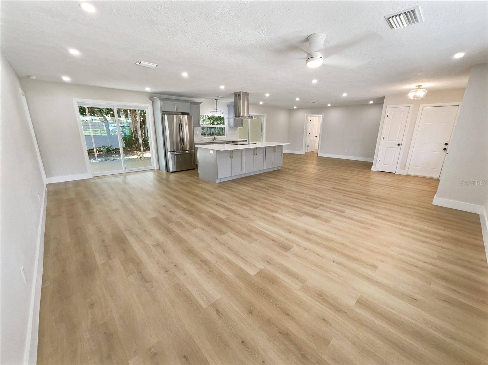 St Petersburg, FL 33712,1900 63RD AVE S